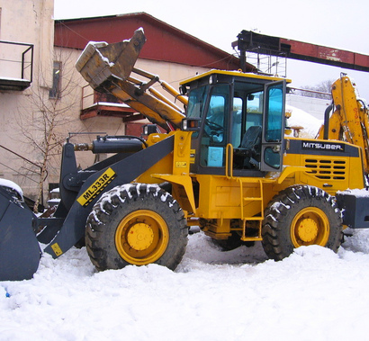 ФРОНТАЛЬНЫЙ ПОГРУЗЧИК MITSUBER ML 333