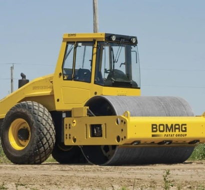 КАТОК ГРУНТОВЫЙ BOMAG BW213D (13ТН.)